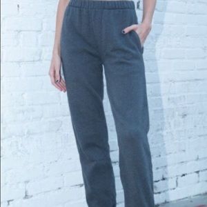 Brandy Melville Soft Dark Gray Rosa sweatpants